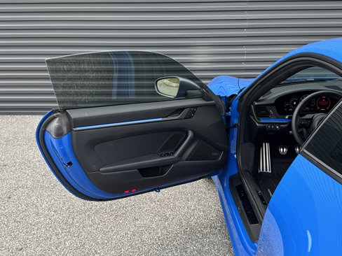 Certified 2025 Porsche 911 Carrera T image 32