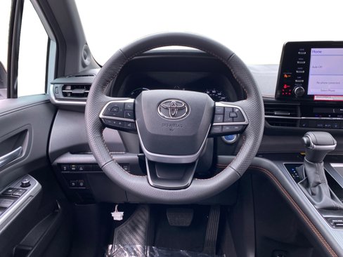 Used 2024 Toyota Sienna XSE image 12