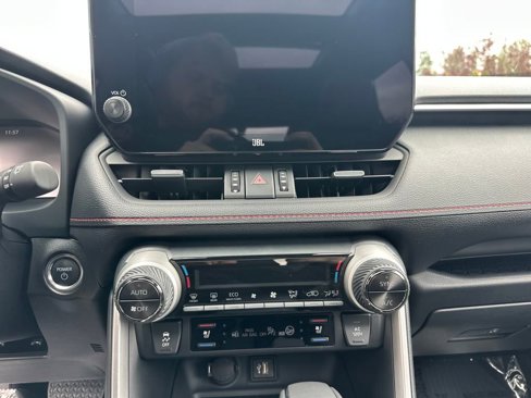 Certified 2025 Toyota RAV4 XSE image 22