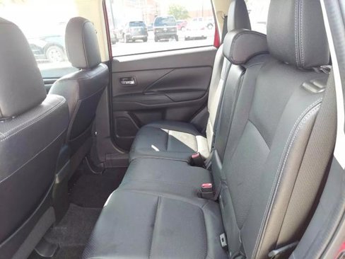 Used 2018 Mitsubishi Outlander GT image 21