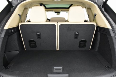 Used 2025 Acura MDX w/ Technology Package image 35