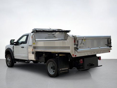 New 2025 Ford F550 4x4 Regular Cab Super Duty image 5