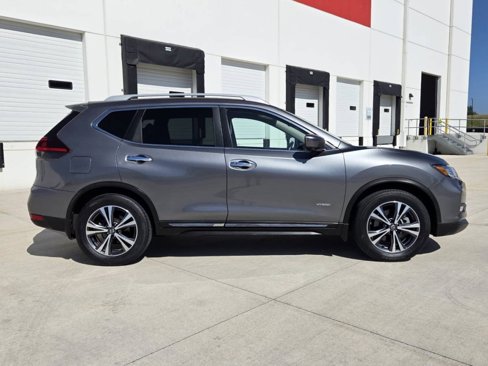 Used 2018 Nissan Rogue SL image 4