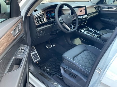New 2026 Volkswagen Atlas SEL Premium R-Line image 5