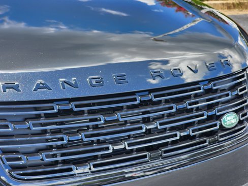 Used 2025 Land Rover Range Rover Velar S image 7