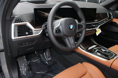 New 2026 BMW X5 xDrive40i w/ M Sport Package image 4