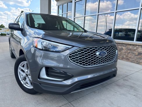 Used 2024 Ford Edge SEL image 1