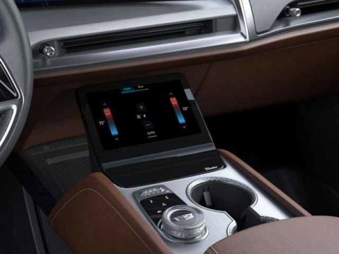 New 2026 Cadillac Vistiq Platinum w/ LPO, Floor Liner Package image 24