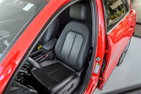 Used 2021 Audi Q3 2.0T Premium Plus w/ Premium Plus Package image 32