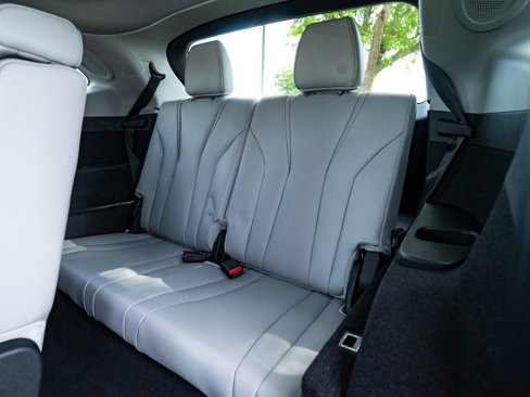 Certified 2025 Acura MDX w/ Technology Package image 48