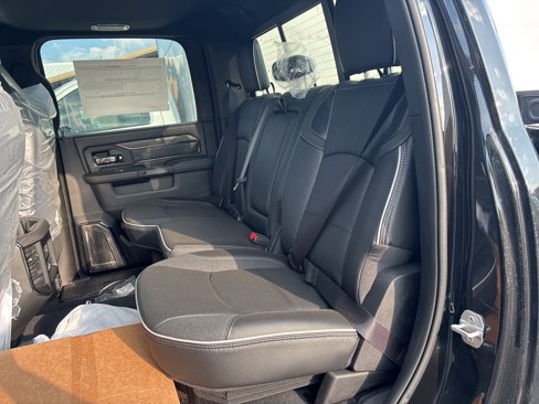 New 2026 RAM 2500 Limited image 10
