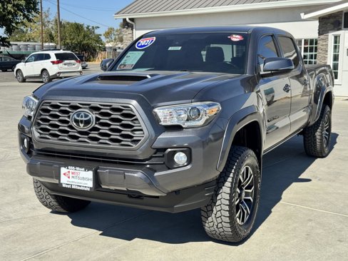 Used 2021 Toyota Tacoma TRD Sport image 2