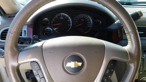 Used 2013 Chevrolet Suburban LTZ image 33