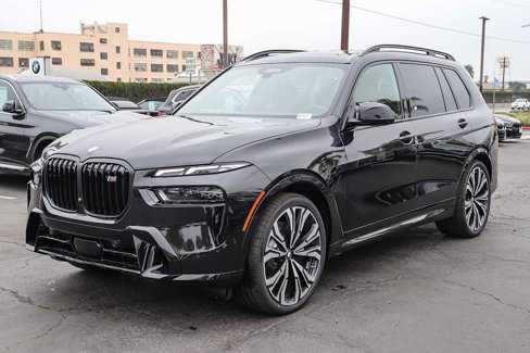 New 2026 BMW X7 M60i image 3