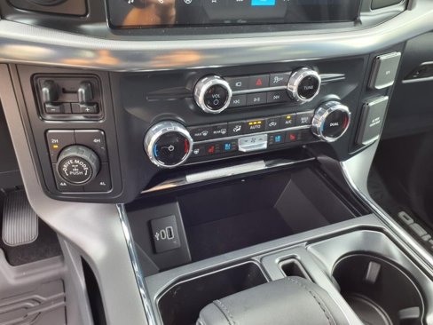 New 2025 Ford F150 Lariat image 14
