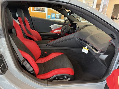 New 2025 Chevrolet Corvette Stingray Preferred Cpe w/ Z51 Performance Package image 19
