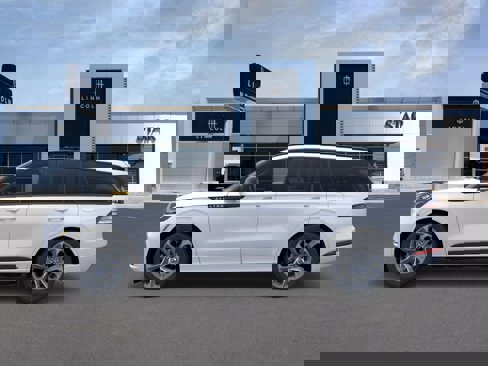 New 2025 Lincoln Aviator AWD w/ Jet Appearance Package image 3