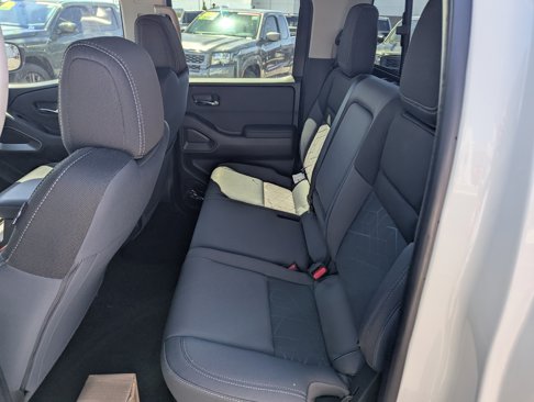 New 2025 Nissan Frontier SV w/ SV Convenience Package image 9