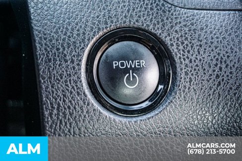 Used 2025 Toyota Camry SE image 45