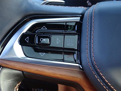New 2025 Jeep Grand Cherokee Summit image 37