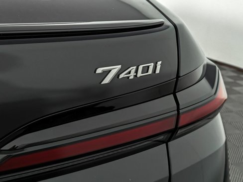 New 2026 BMW 740i xDrive image 6