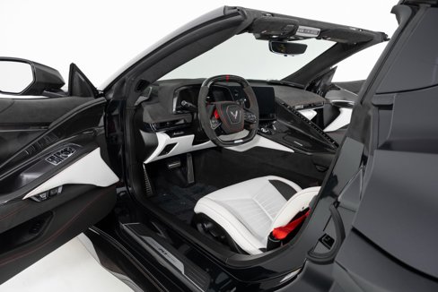 Used 2023 Chevrolet Corvette Z06 w/ Z07 Performance Package image 13