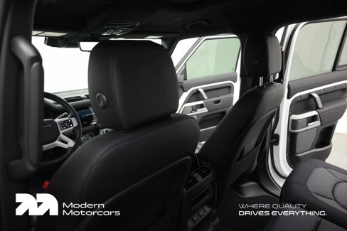 Used 2024 Land Rover Defender 110 X-Dynamic SE image 23