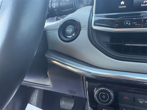 Certified 2022 Jeep Compass Limited image 19
