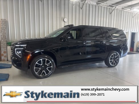 New 2026 Chevrolet Suburban RST image 4