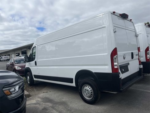 Used 2025 RAM ProMaster 2500 w/ Convenience Group image 4