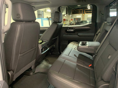 Used 2025 Chevrolet Silverado 1500 LTZ image 5