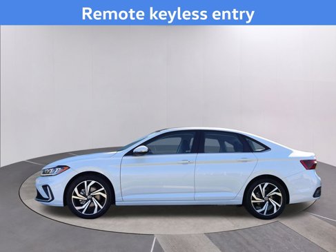New 2026 Volkswagen Jetta SEL image 5