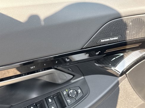 Used 2024 BMW 530i image 19