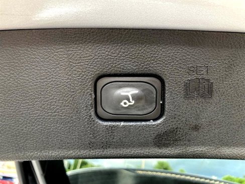 Used 2024 Ford Edge Titanium image 18