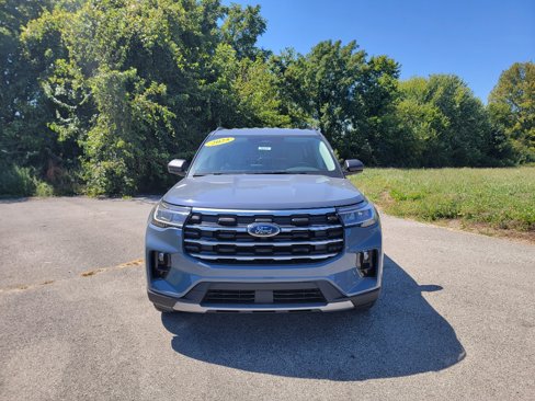 New 2025 Ford Explorer Active image 2