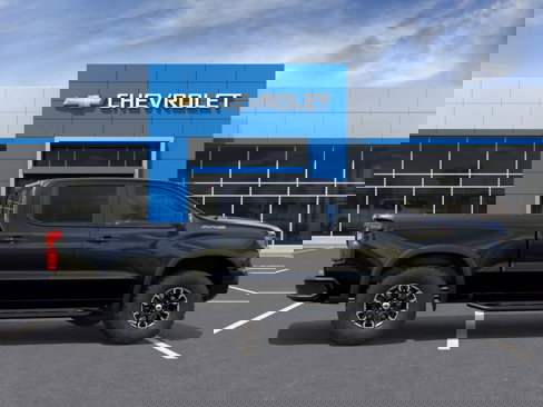 New 2026 Chevrolet Silverado 1500 ZR2 image 4