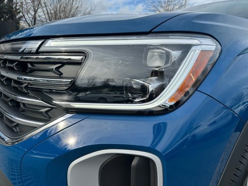 New 2025 Volkswagen Atlas SE image 26