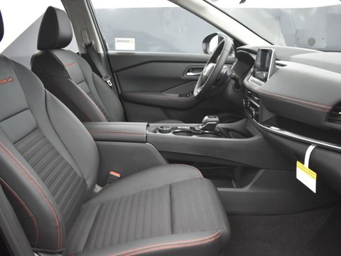 New 2026 Nissan Rogue SV image 23
