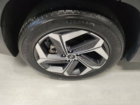 Used 2022 Hyundai Tucson Limited image 3