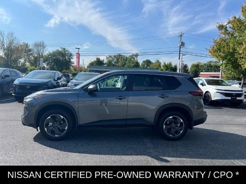 Certified 2025 Nissan Rogue SV image 9