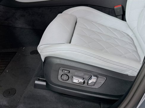 New 2026 BMW X5 xDrive40i w/ M Sport Package image 26