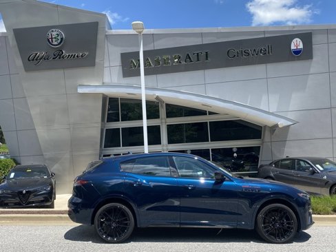 New 2024 Maserati Levante Trofeo image 4