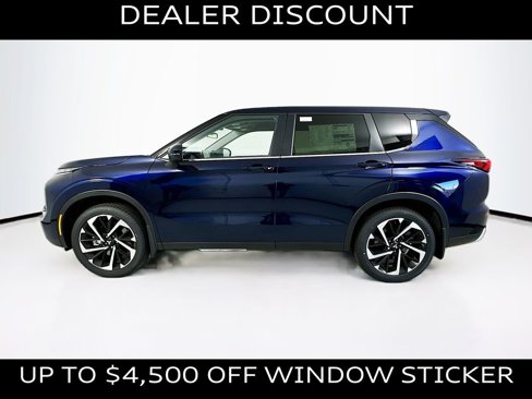 New 2024 Mitsubishi Outlander SE image 4
