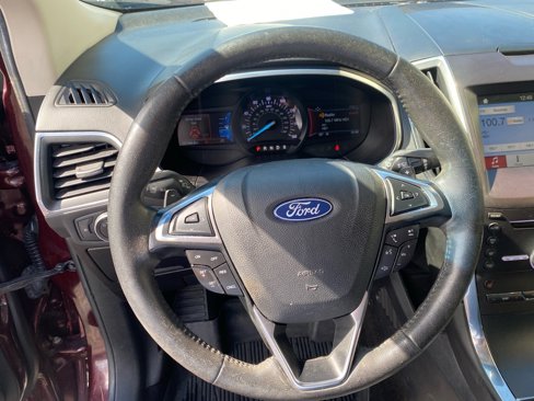 Used 2019 Ford Edge Titanium w/ Cold Weather Package image 12