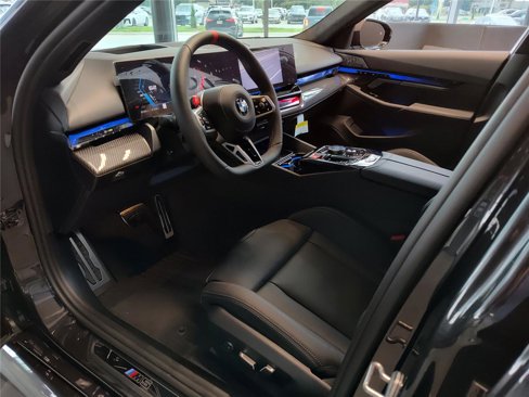 New 2026 BMW M5 w/ Carbon Package image 2