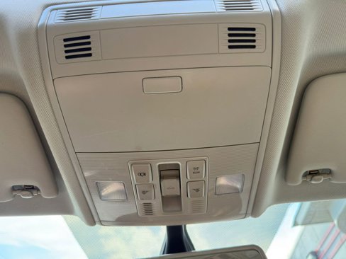 Used 2019 Volkswagen Jetta SE image 30