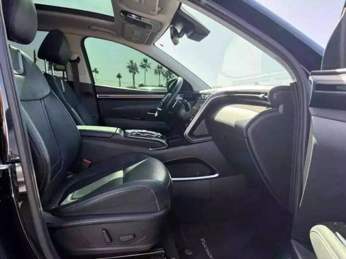 Used 2022 Hyundai Tucson Limited w/ Cargo Package image 18