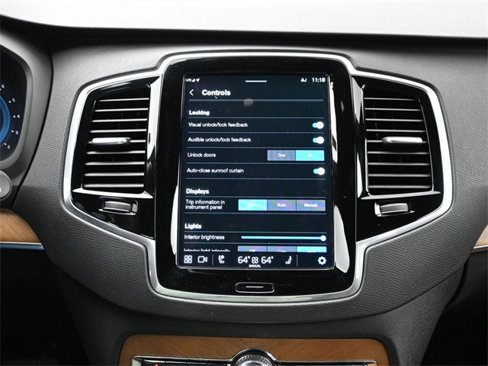 Used 2024 Volvo XC90 B6 Plus w/ Protection Package Premier image 17