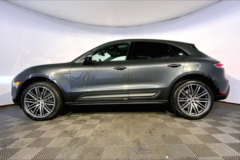 New 2026 Porsche Macan image 2