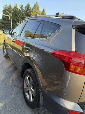Used 2015 Toyota RAV4 XLE image 2